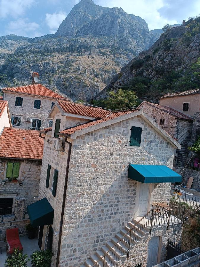 Guesthouse Bit Accommodation Kotor Exterior photo