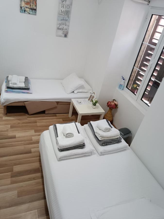 Guesthouse Bit Accommodation Kotor Exterior photo